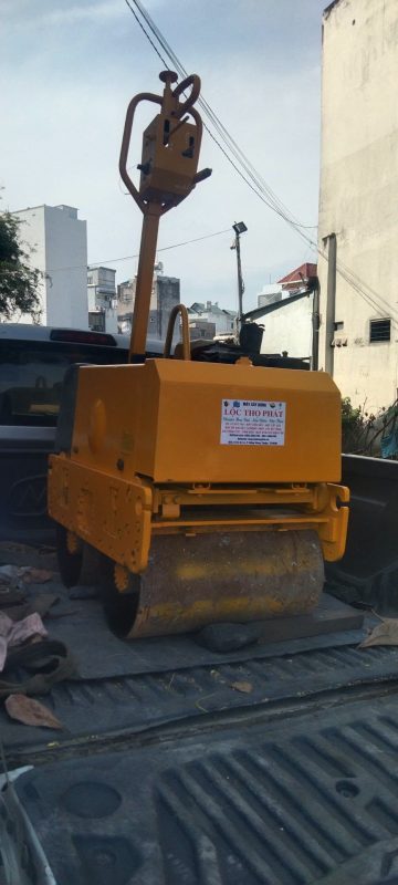 Thuê xe lu dắt tay ở Biên Hòa - Máy xây dựng Lộc Thọ Phát