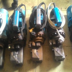 Máy cắt sắt thủy lực cầm tay D25