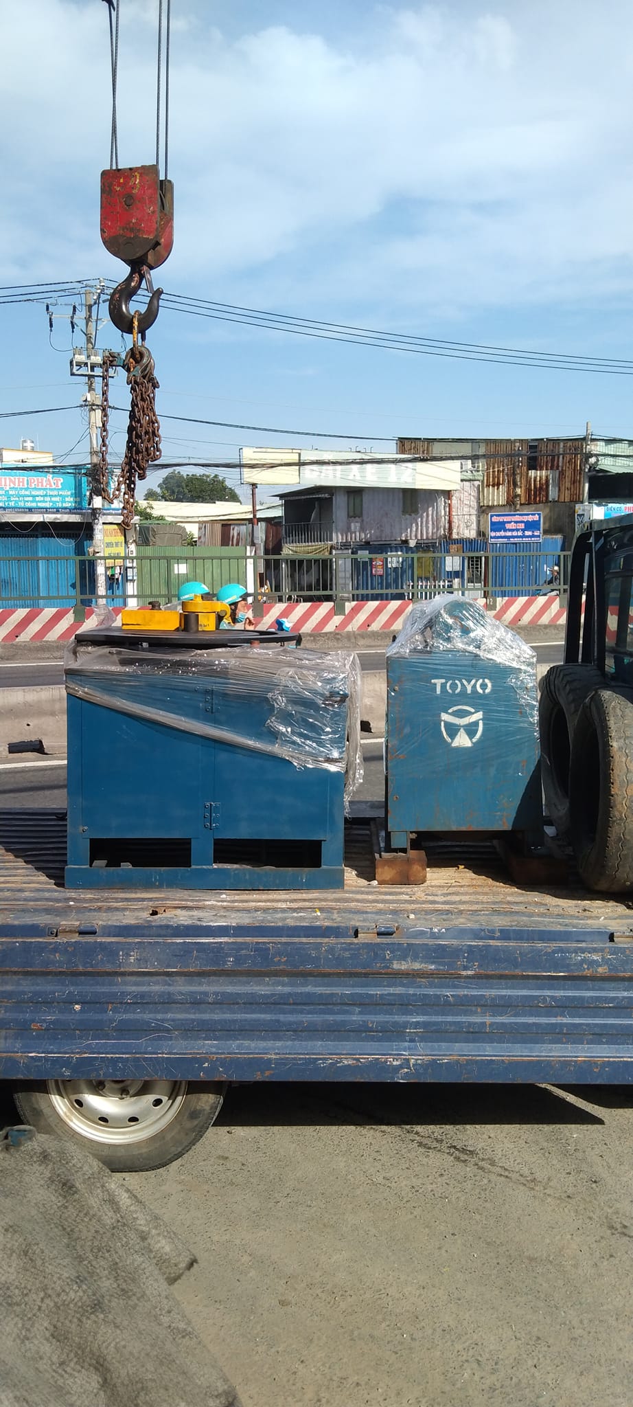 Máy chặt sắt TOYO D33 Máy chặt sắt TOYO D33