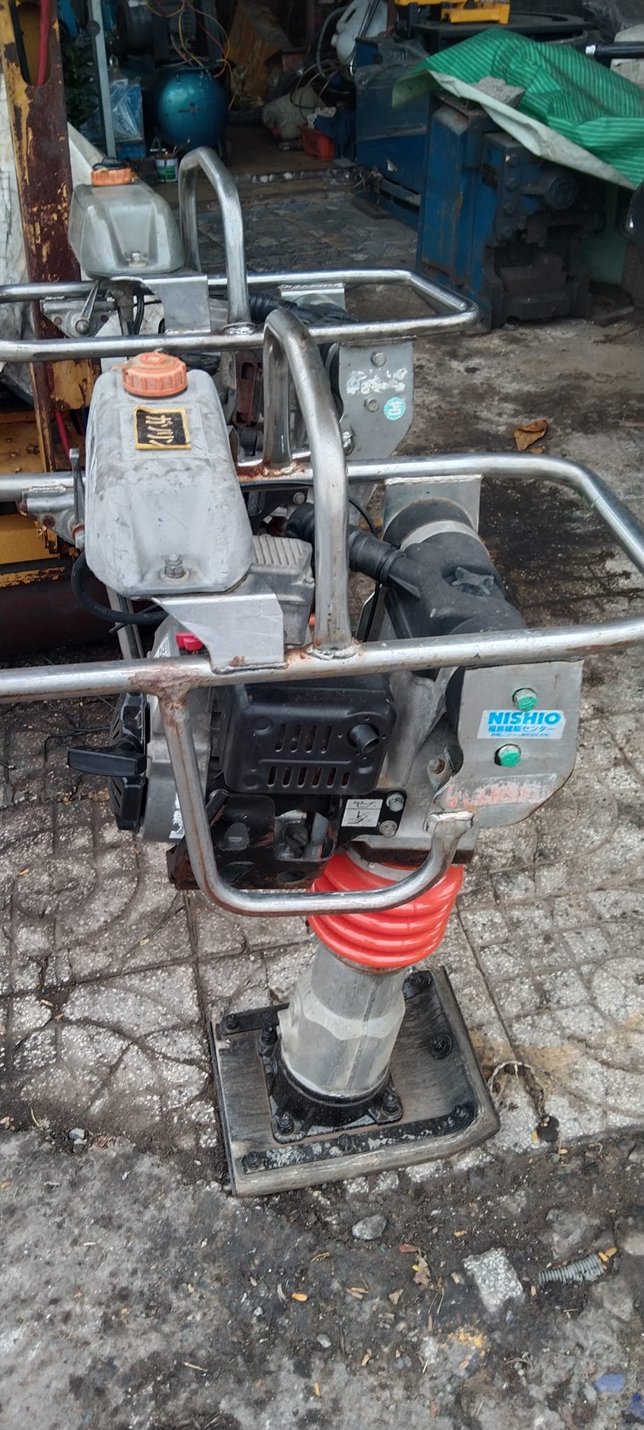 Máy đầm cóc Mikasa MT55 Máy đầm cóc Mikasa MT55