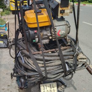 Máy đầm dùi biến tần xăng
