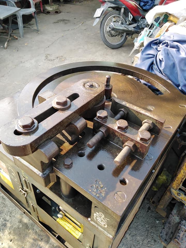Máy uốn sắt OKB D42 Máy uốn sắt OKB D42