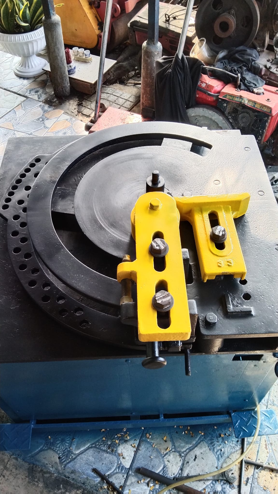 Máy uốn sắt Toyo D33 Máy uốn sắt Toyo D33