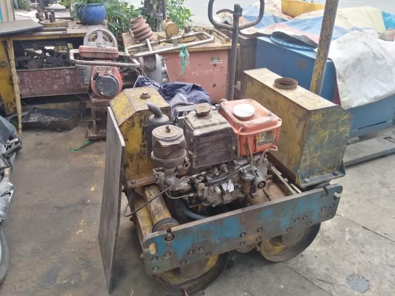 sửa chữa bảo trì xe lu dắt tay