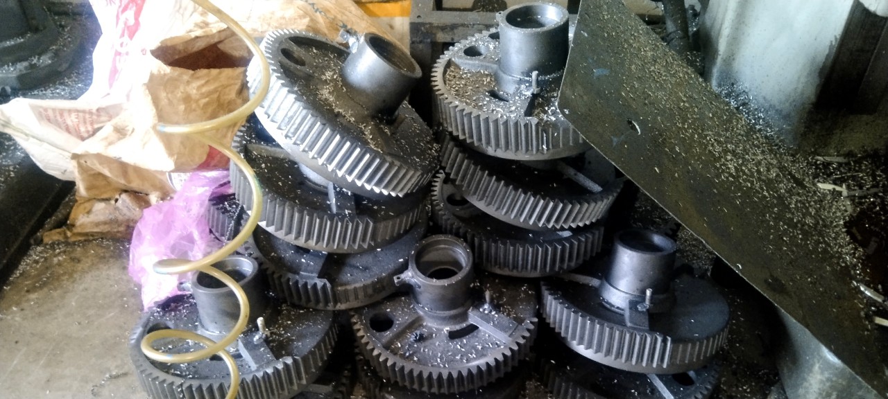 gia công nhông máy uốn sắt 