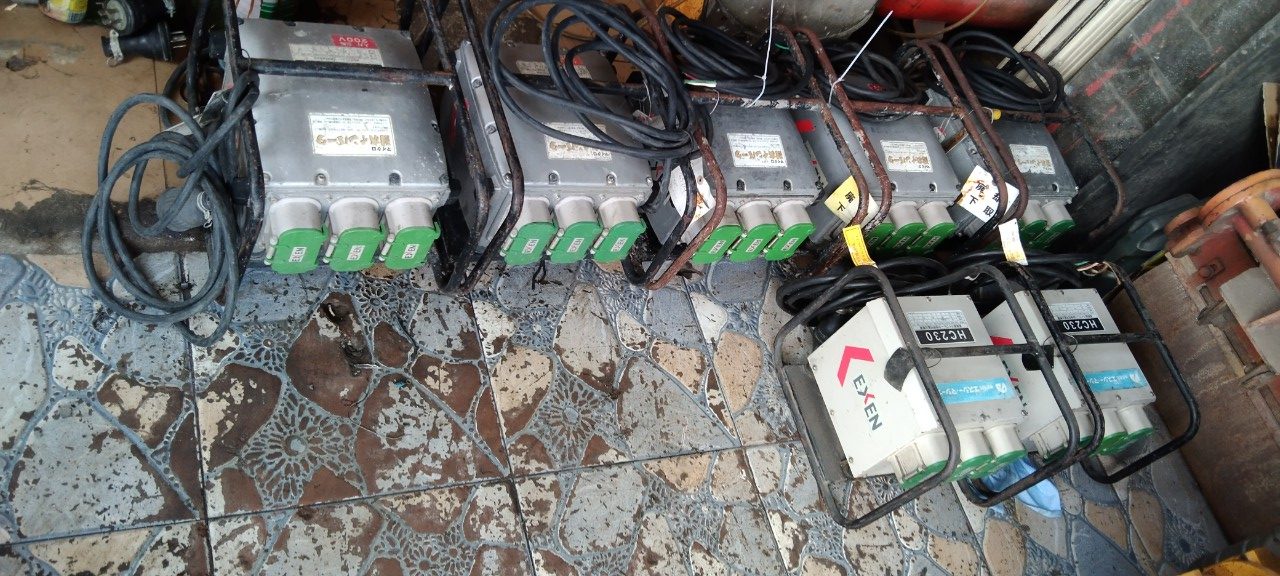 máy đầm dùi biến tần bê tông