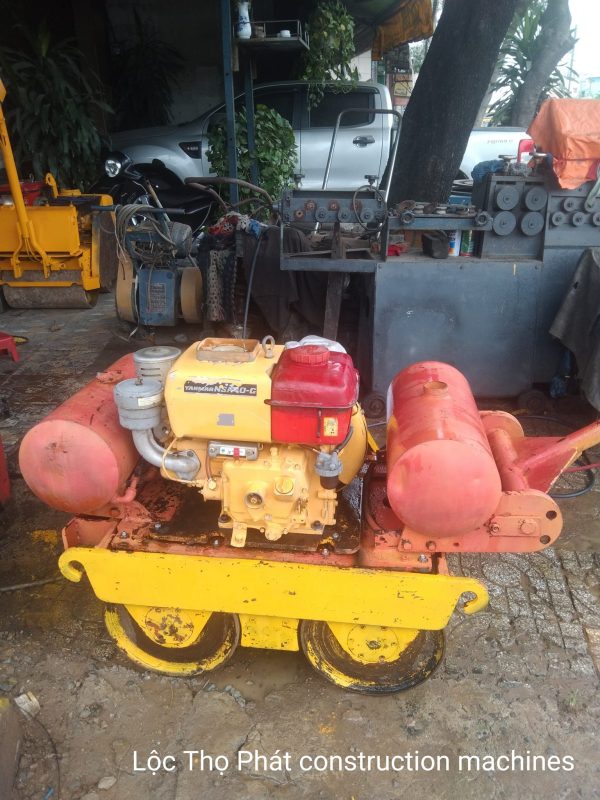 thuê xe lu dắt tay 500kg